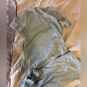 NEW Never Worn two piece lounge set